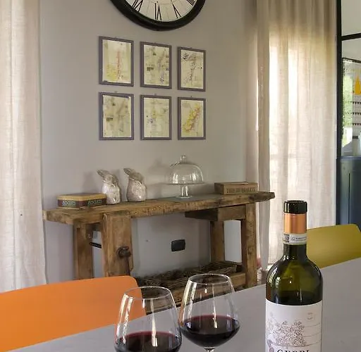 ベッド・アンド・ブレックファスト La Collina Dei Conigli Castel Boglione